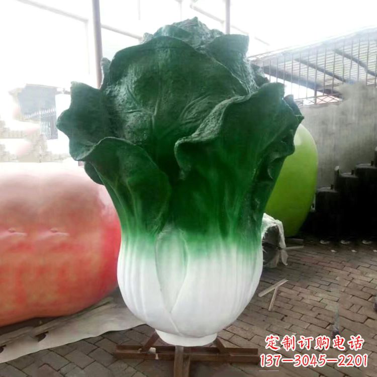 广西绿色白菜雕塑,传递健康生活的美好