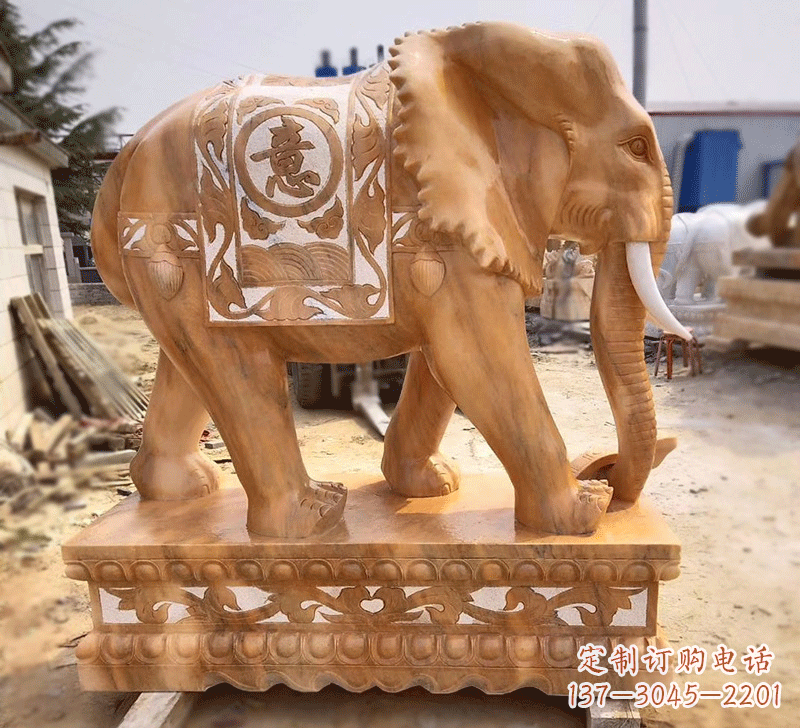广西精美大象雕刻