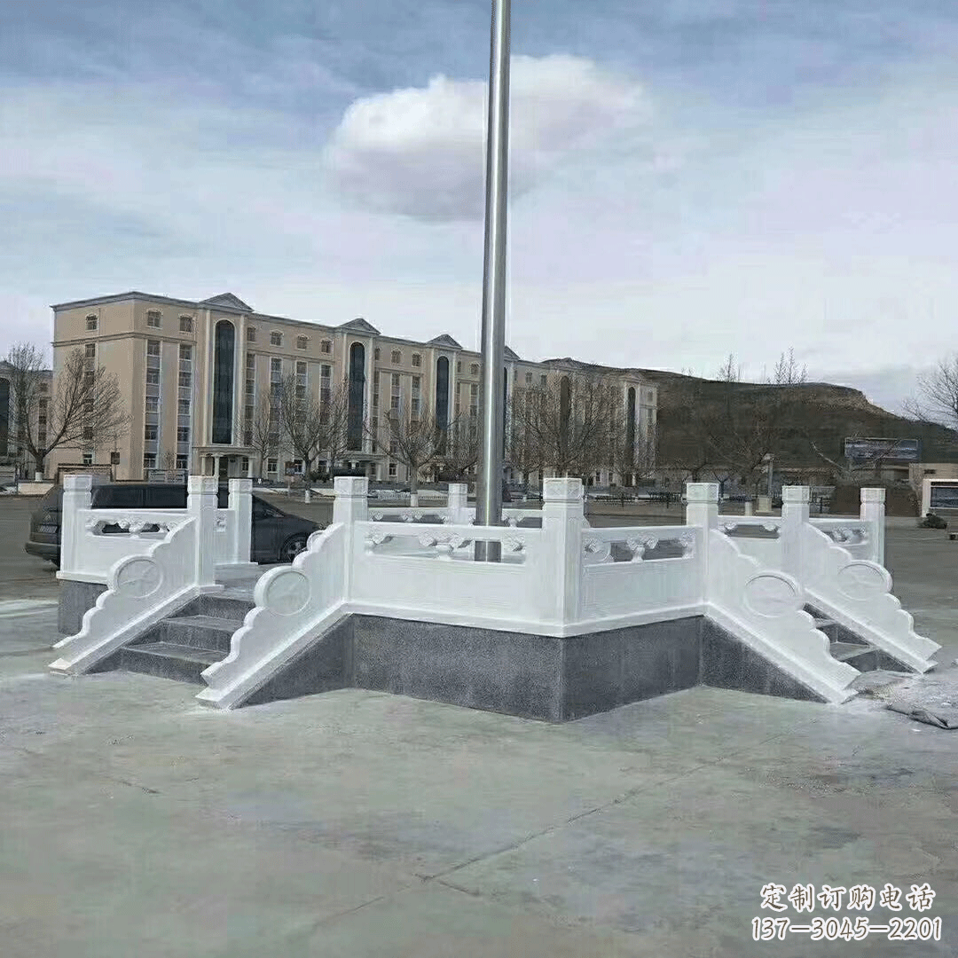 广西广场石雕升旗台