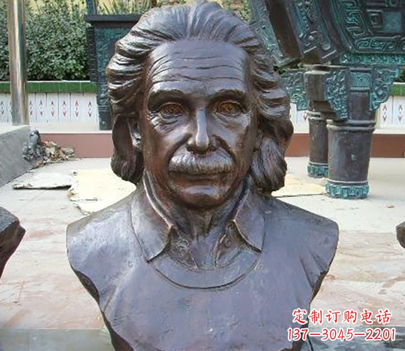 广西爱因斯坦铜像永恒的科学精神