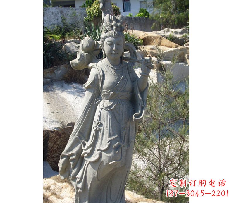 广西八仙山谷精美石雕
