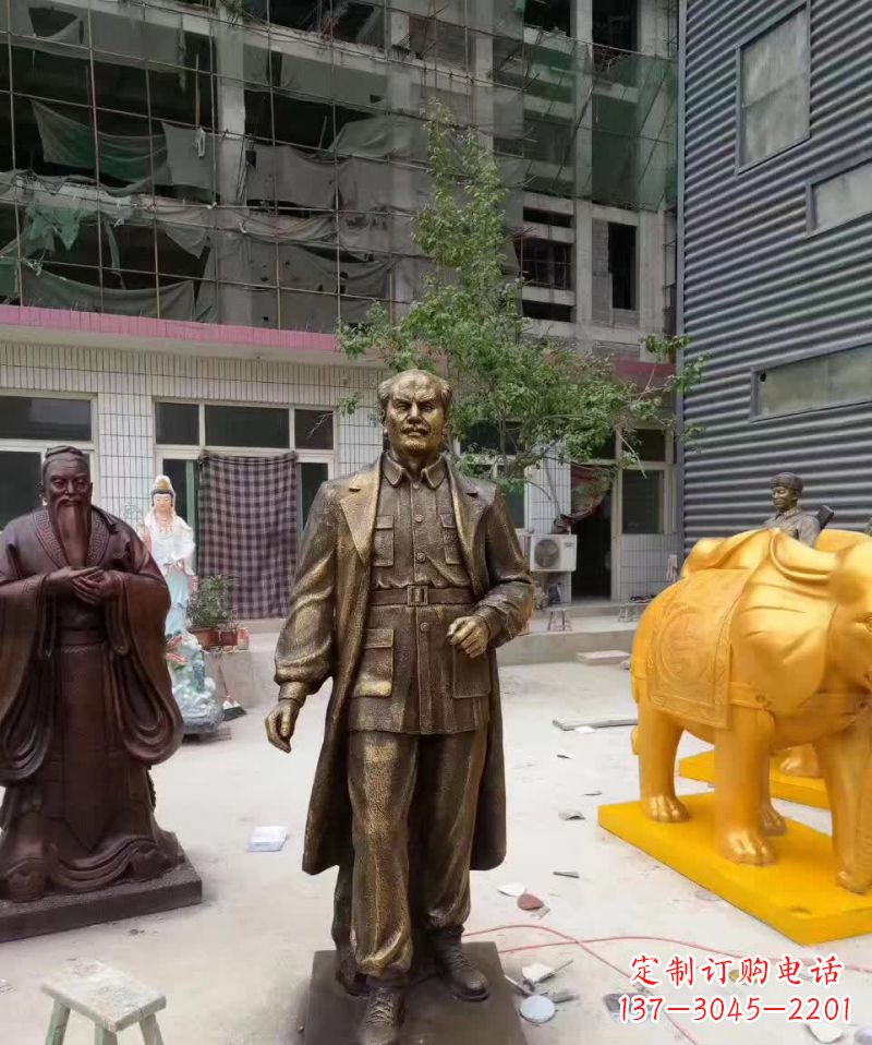 广西“白求恩”传奇人物铜雕