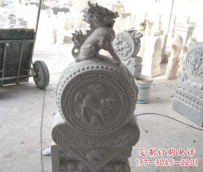 广西抱鼓石麒麟门墩石雕