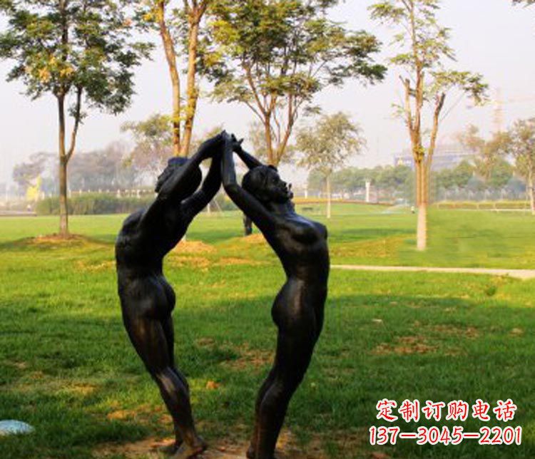 广西情侣之恋——让爱永不褪色的铜雕