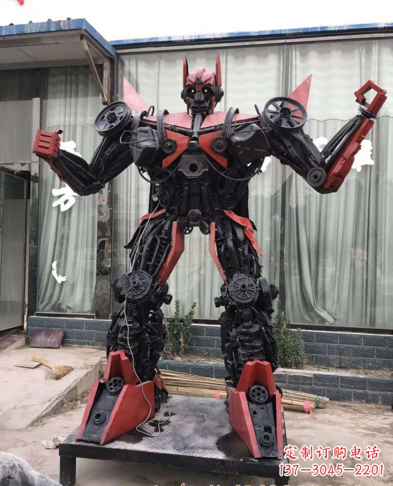 广西变形金刚不锈钢雕塑