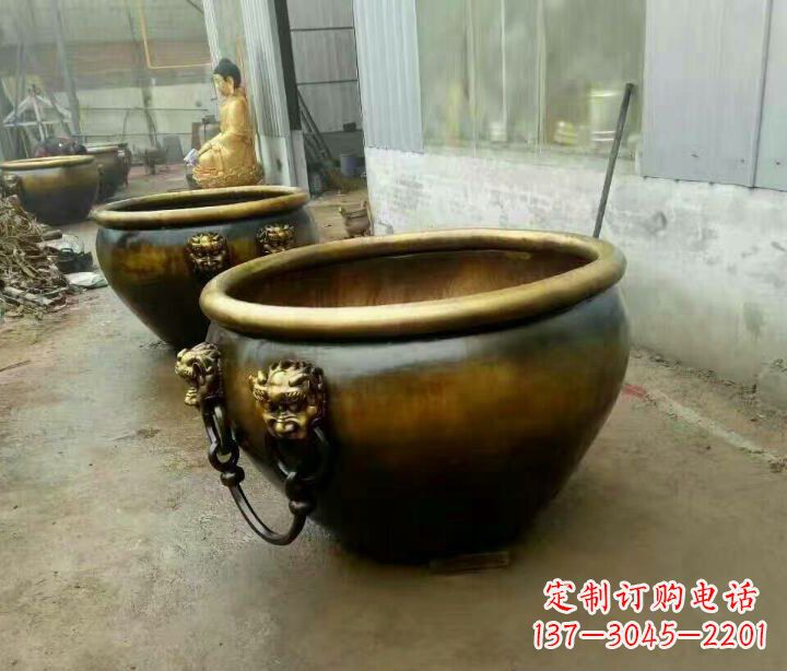 广西精致的铜制家居摆件——水缸铜雕塑