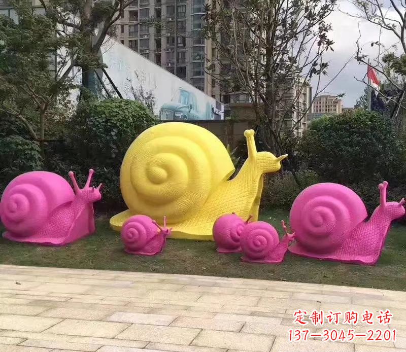 广西玻璃钢彩绘蜗牛雕塑
