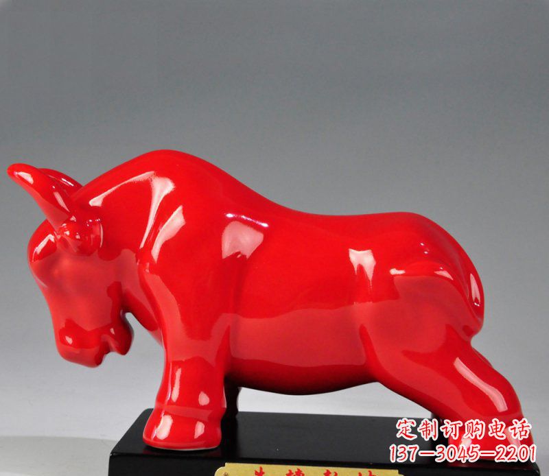 广西玻璃钢彩色牛转乾坤雕塑