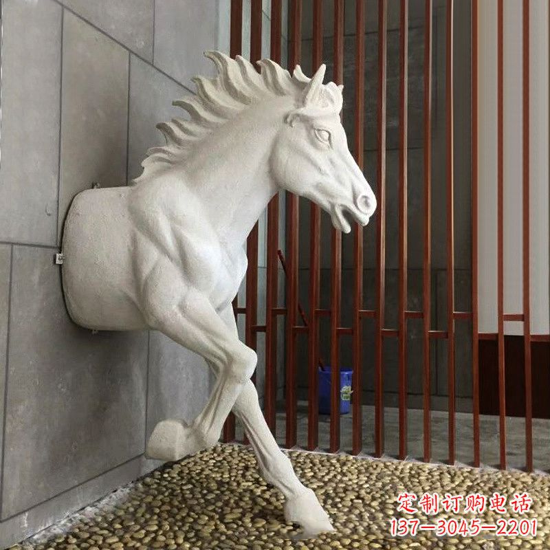 广西玻璃钢创意动物雕塑——穿墙而过