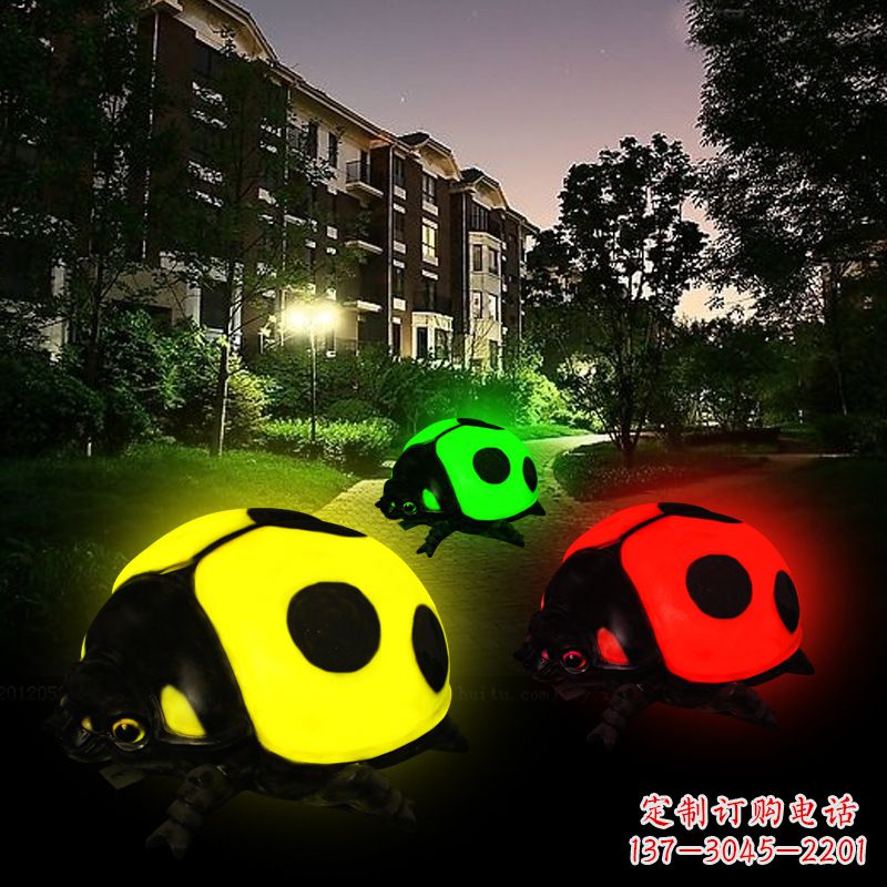 广西玻璃钢发光七星瓢虫雕塑璀璨夺目的夜景