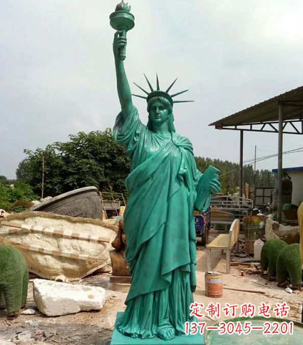 广西玻璃钢仿青铜自由女神像的雕塑