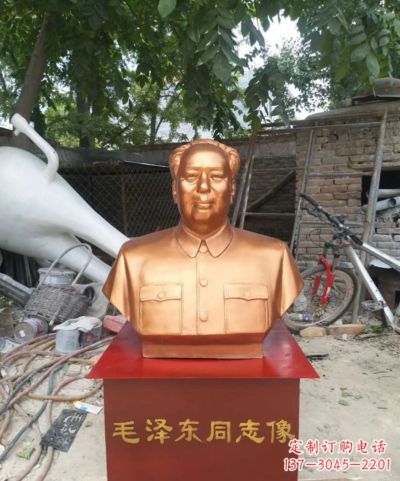 广西玻璃钢毛泽东雕塑表达伟大领袖的精神魅力