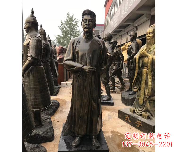 广西玻璃钢仿铜鲁迅雕塑——传承中国近代文化精神