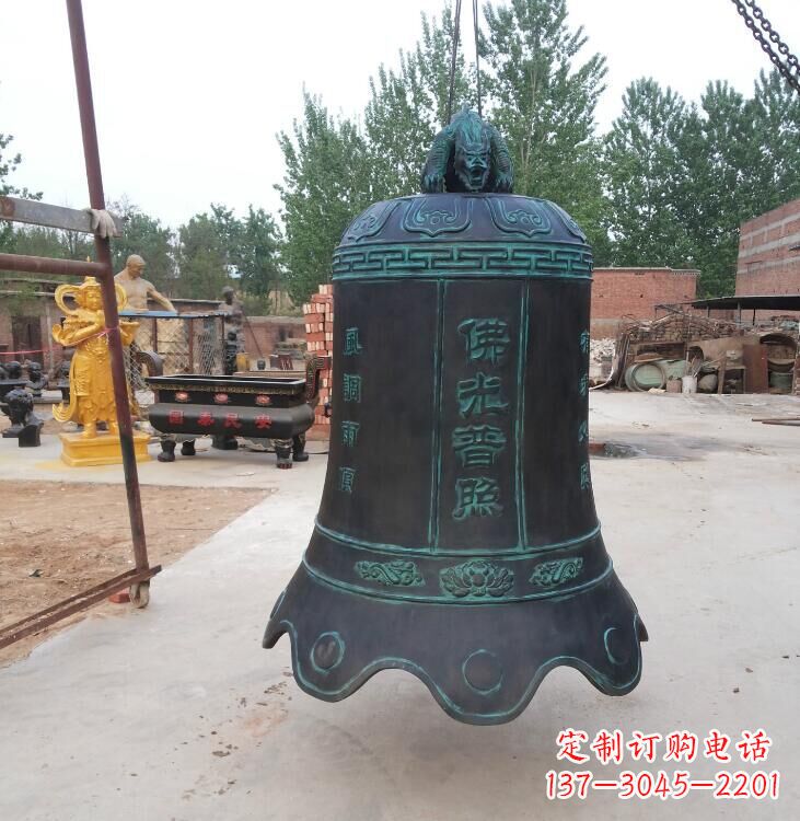 广西玻璃钢铜钟雕塑精美外观,持久耐用