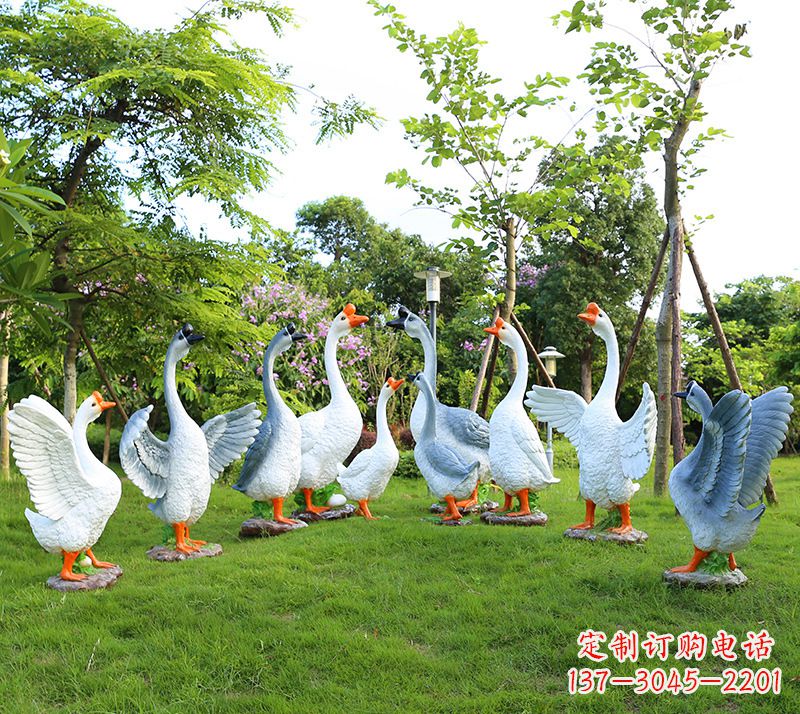 广西玻璃钢雕刻的精美鹅