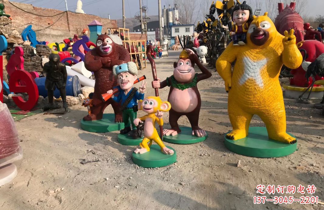广西玻璃钢仿真熊二雕塑一种可爱的艺术品