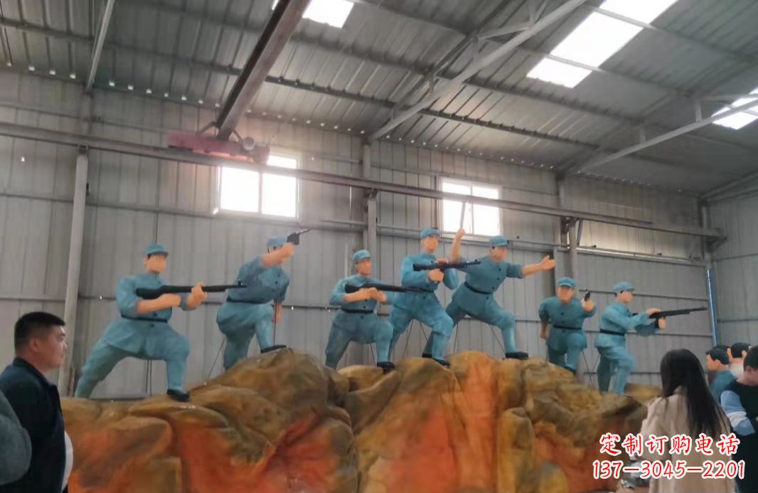 广西英雄雕塑玻璃钢仿真抗战人物景观雕塑