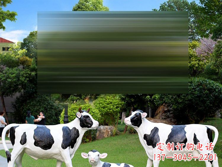 广西玻璃钢仿真奶牛雕塑以现实奶牛为灵感