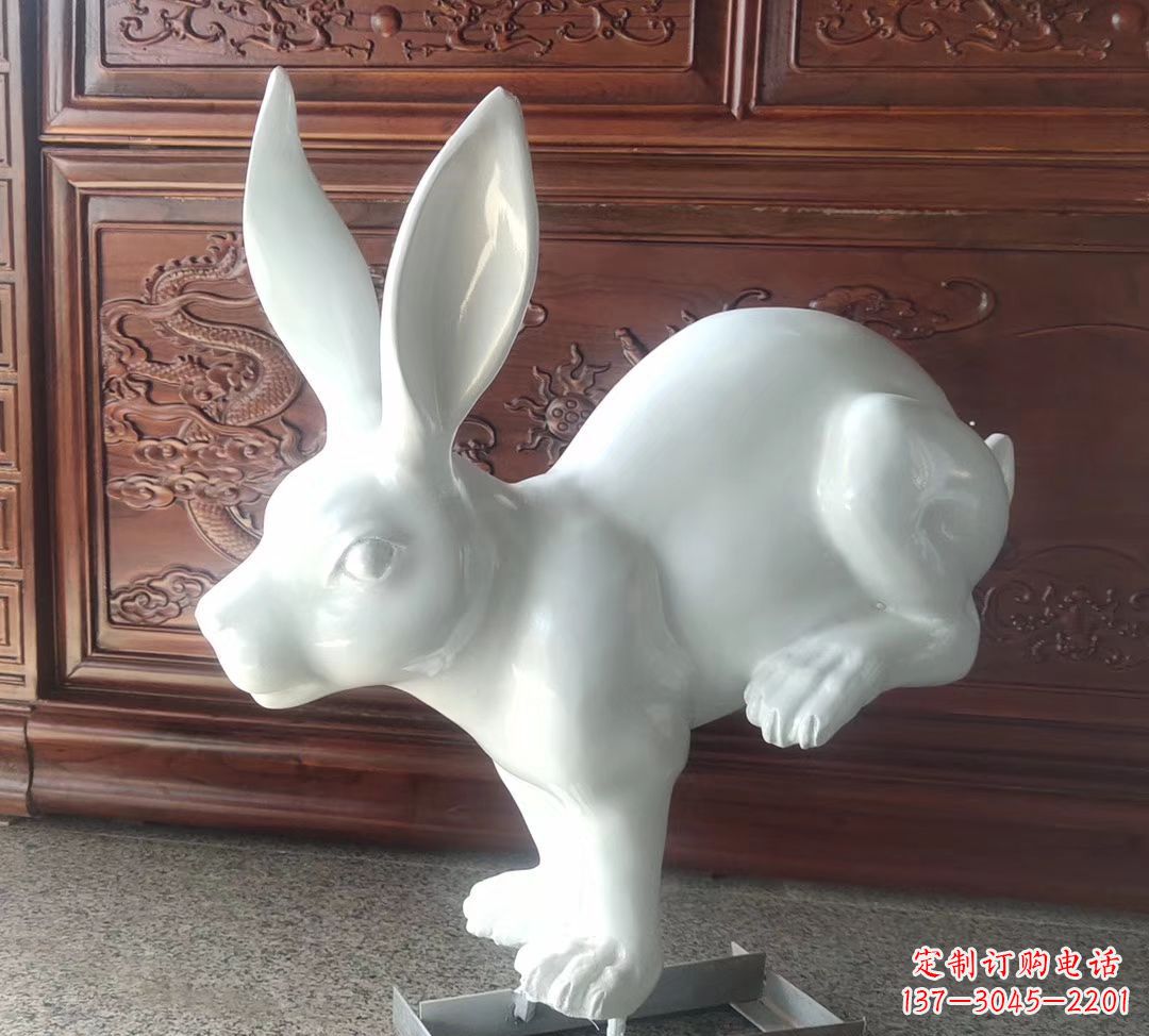 广西玻璃钢制作的生肖雕塑