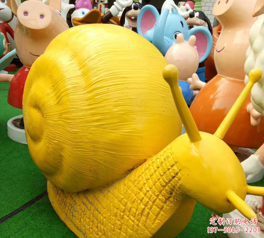 广西玻璃钢制蜗牛雕塑——精致美观的公园景观