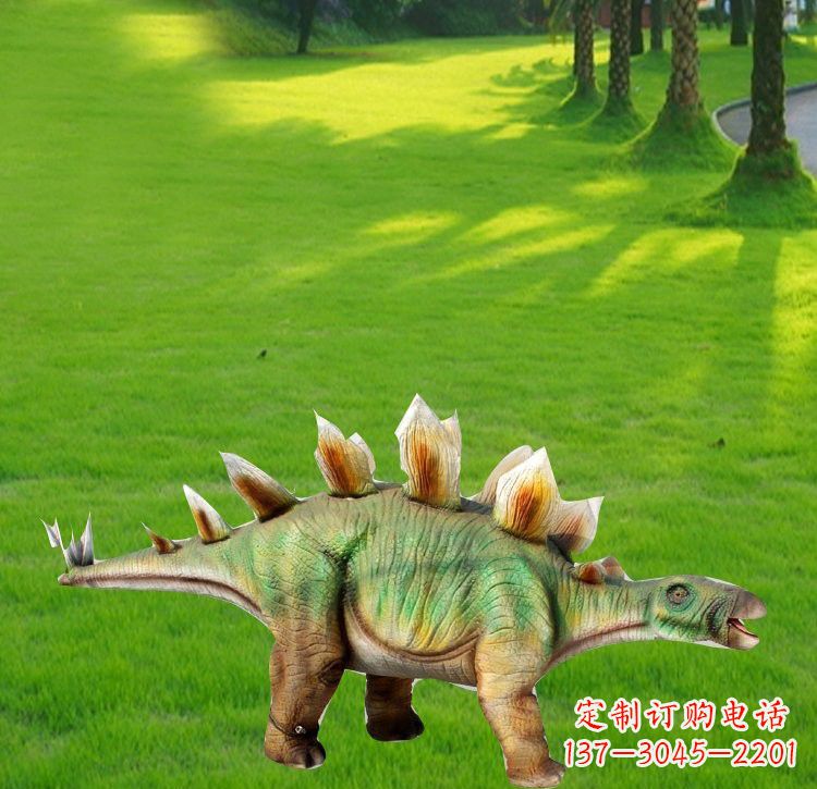 广西仿真恐龙雕塑玻璃钢棘背龙