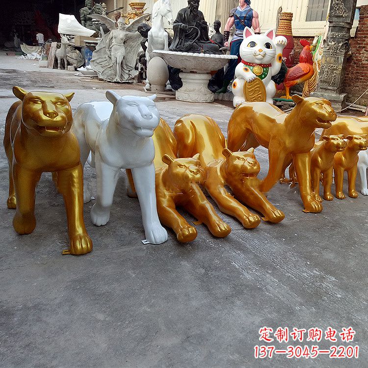 广西玻璃钢金钱豹雕塑,定制精美动物雕塑摆件