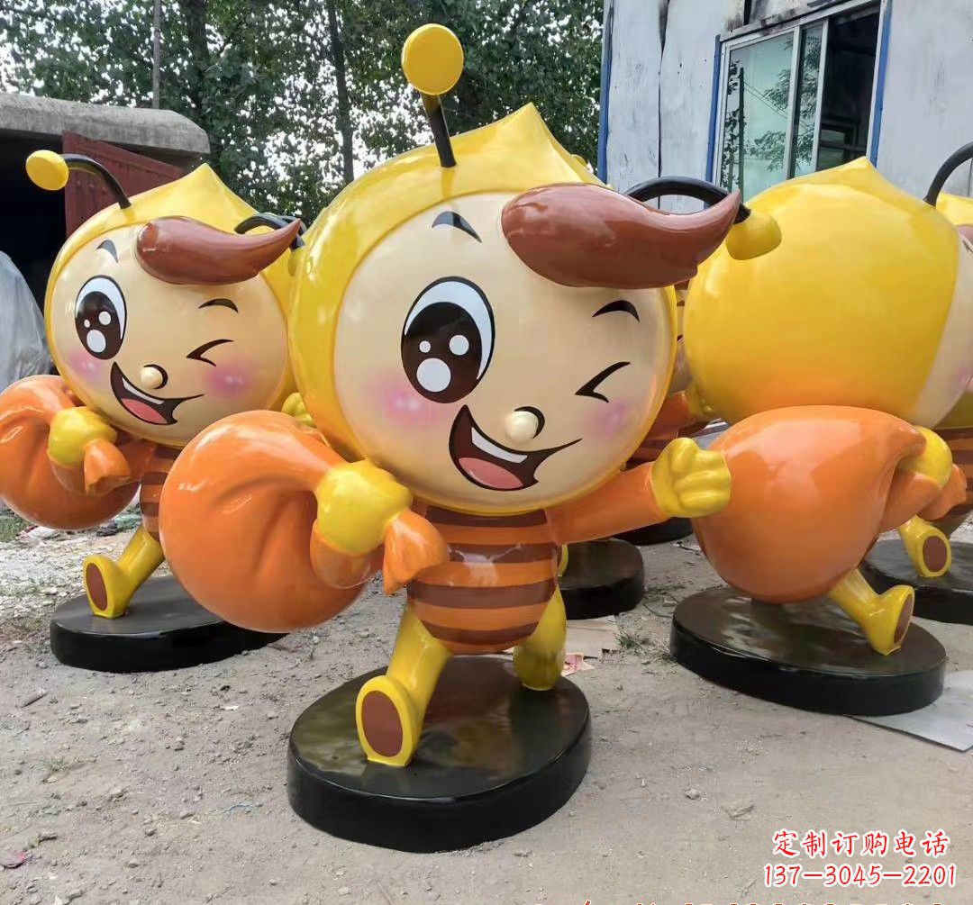 广西该雕塑的内容。