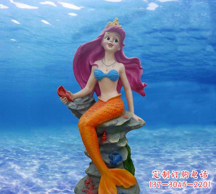 广西玻璃钢雕刻的美人鱼