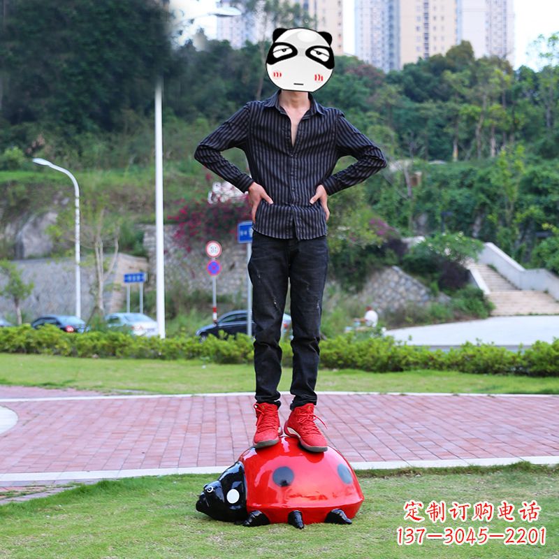 广西玻璃钢七星瓢虫雕塑艺术的精灵