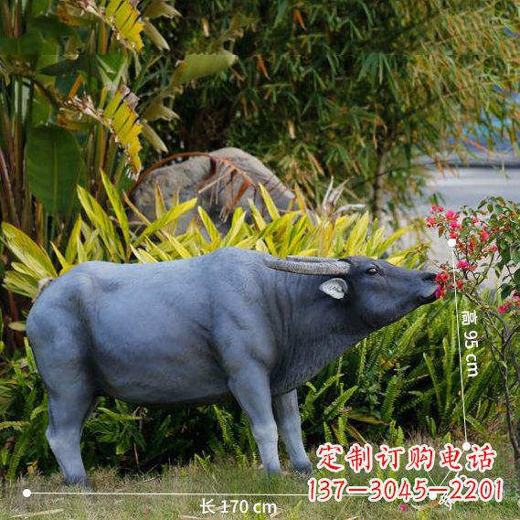 广西玻璃钢水牛雕塑——象征力量的艺术作品