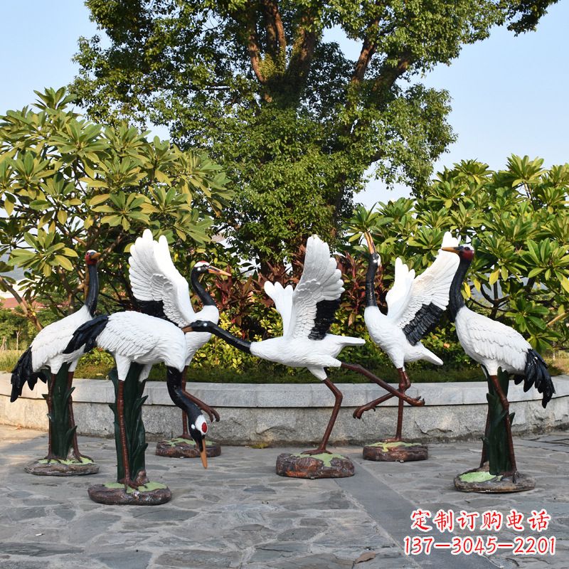 广西仙鹤雕塑——玻璃钢的精美之作