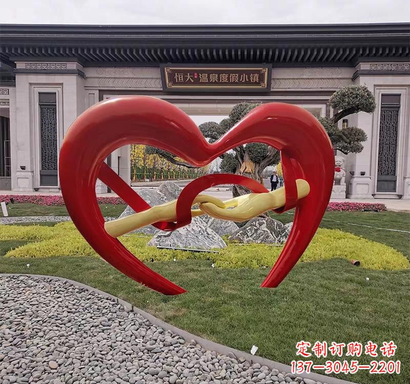 广西不锈钢爱心字母雕塑——传递爱的艺术美学