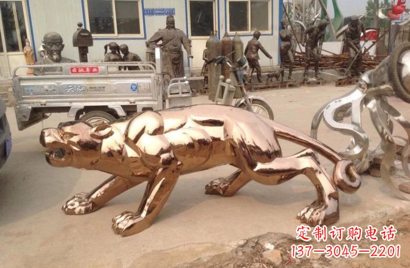 广西不锈钢豹子雕塑精美绝伦