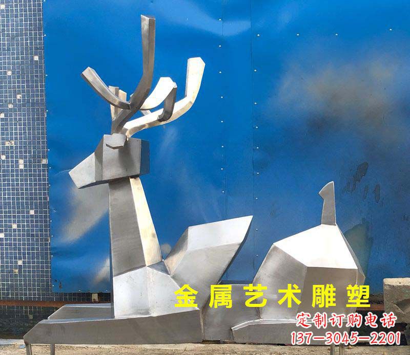 广西不锈钢别墅几何鹿雕塑——别出心裁的艺术灵感