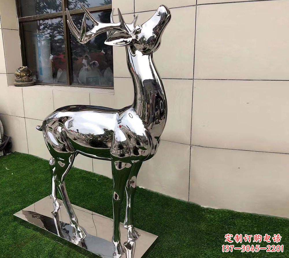 广西不锈钢别墅镜面小鹿雕塑