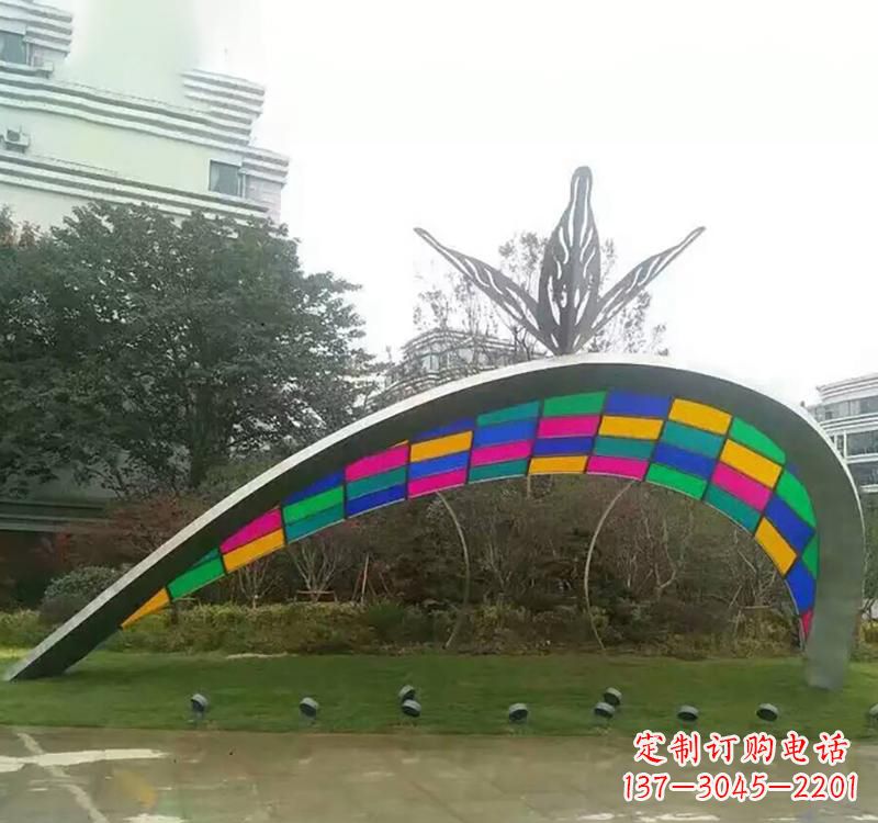 广西不锈钢彩色拼接拱门雕塑