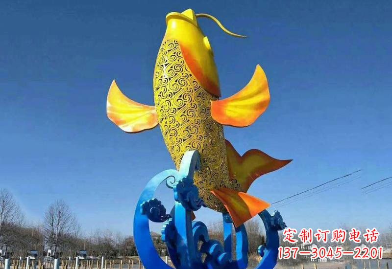 广西不锈钢鲤鱼雕塑——城市的一道风景线