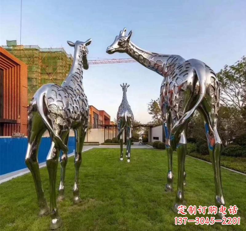 广西不锈钢城市园林动物雕塑展示大自然的美丽