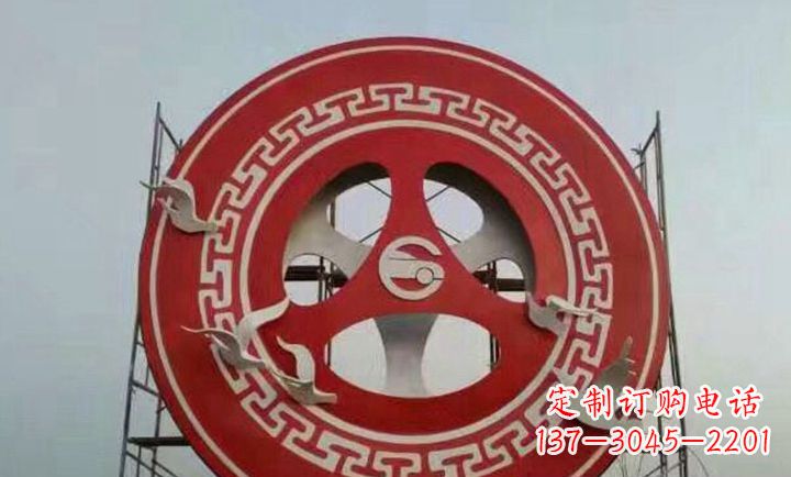 广西不锈钢齿轮雕塑象征着时代进步