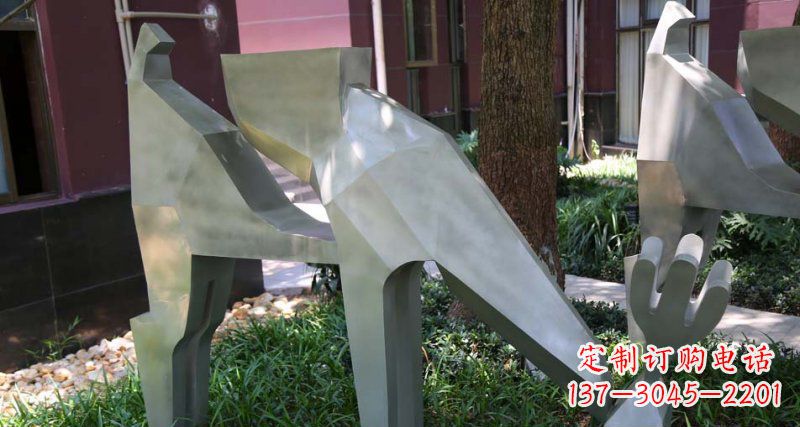 广西精美的不锈钢梅花鹿雕塑
