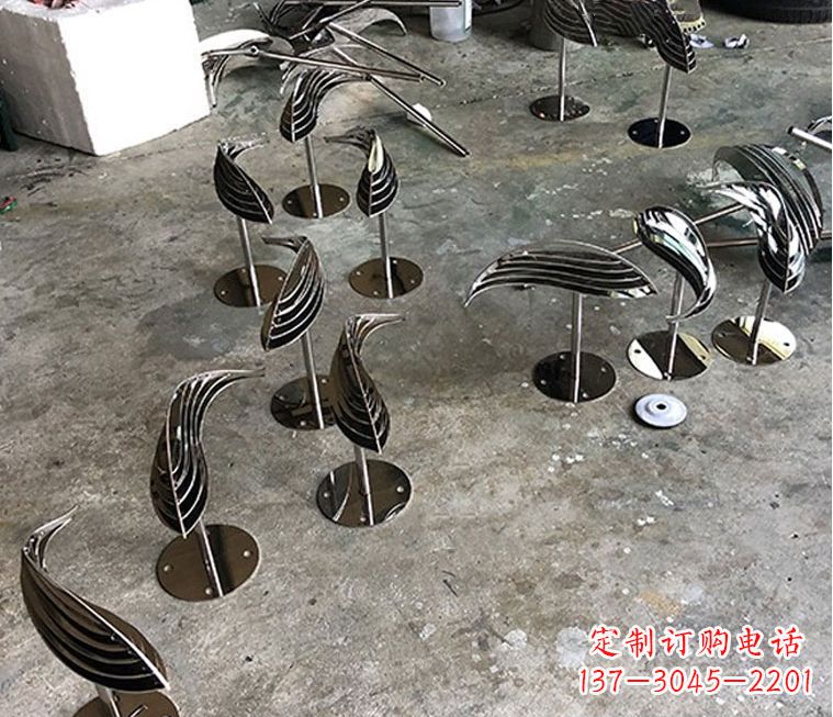 广西精美不锈钢动物雕塑