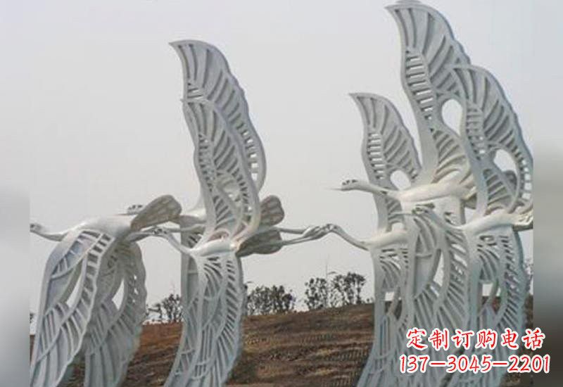 广西仙鹤雕塑融入不锈钢的飞翔之美