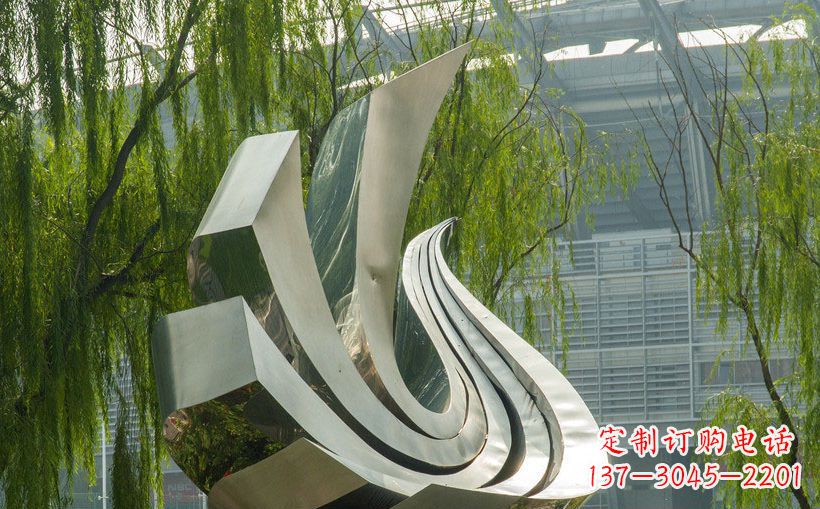 广西不锈钢鸽子景观雕塑