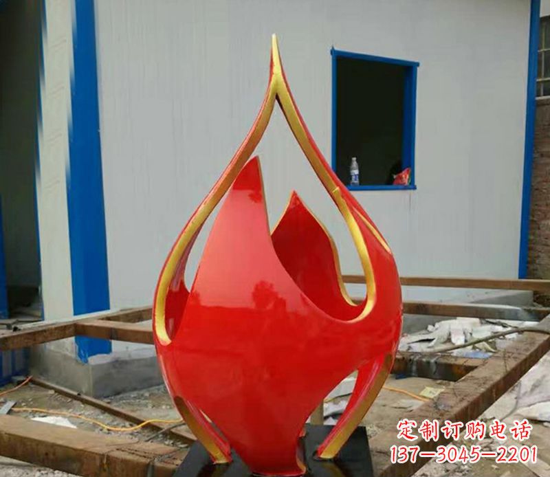 广西不锈钢龙雕塑点缀火龙果广场