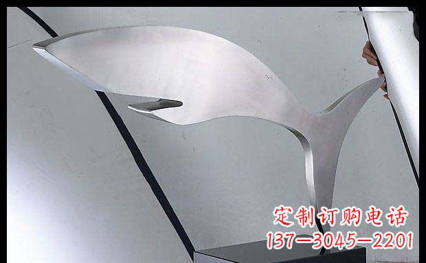 广西精美不锈钢鲸鱼雕塑