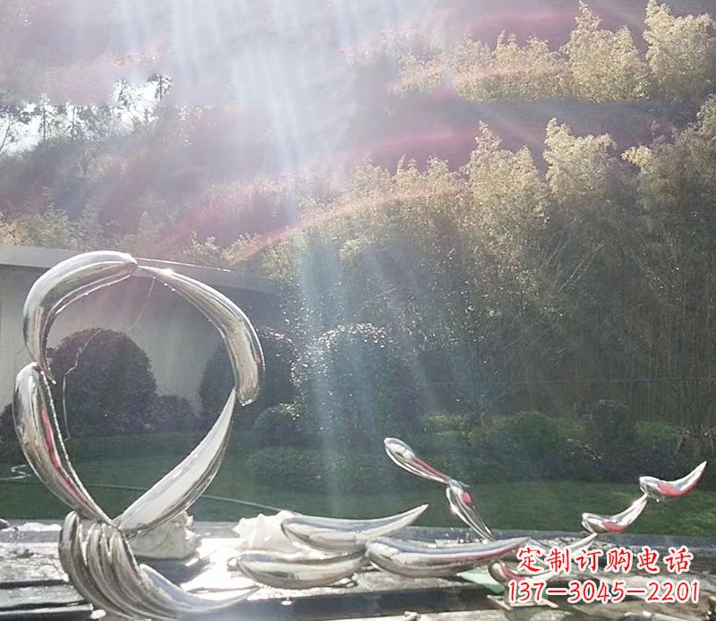 广西不锈钢鲤鱼雕塑——寓意美好的象征