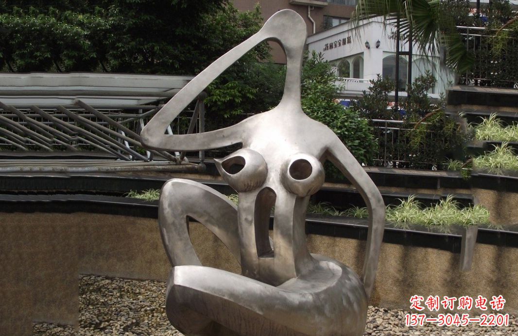 广西精美的不锈钢女人雕塑