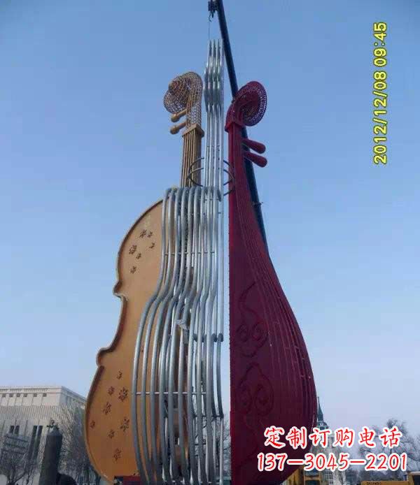广西不锈钢琵琶雕塑演奏着灵魂之音