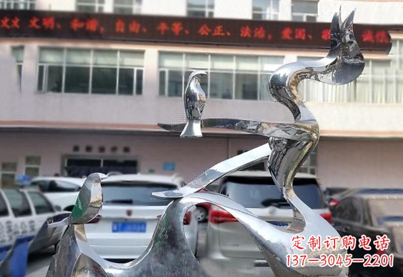 广西表达和平的不锈钢鸽子雕塑