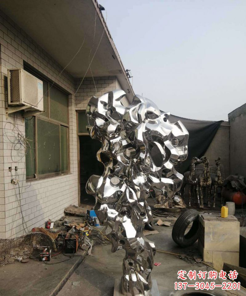 广西太湖石雕塑不锈钢的艺术精品